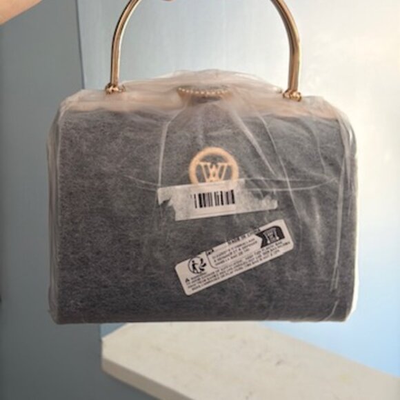 DANBAOLY Patent Leather Banquet Style Lined Crossbody Purse Handbag NWT - Picture 6 of 6